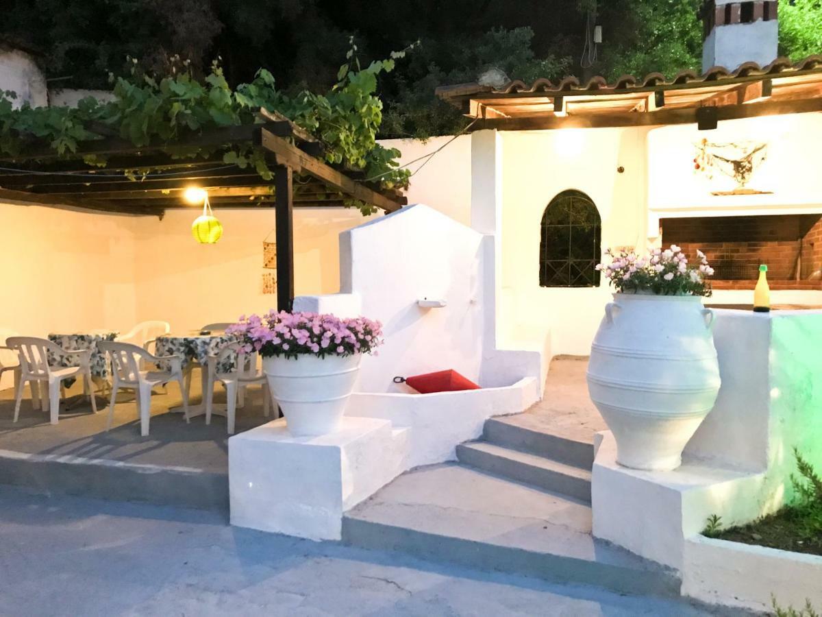 Villa Diamanti Kanapitsa  Dış mekan fotoğraf